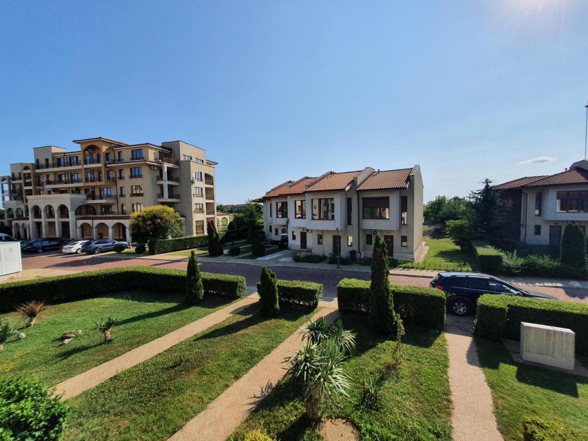 Golf Villa In Lighthouse Golf & Spa Resort Balchik Extérieur photo